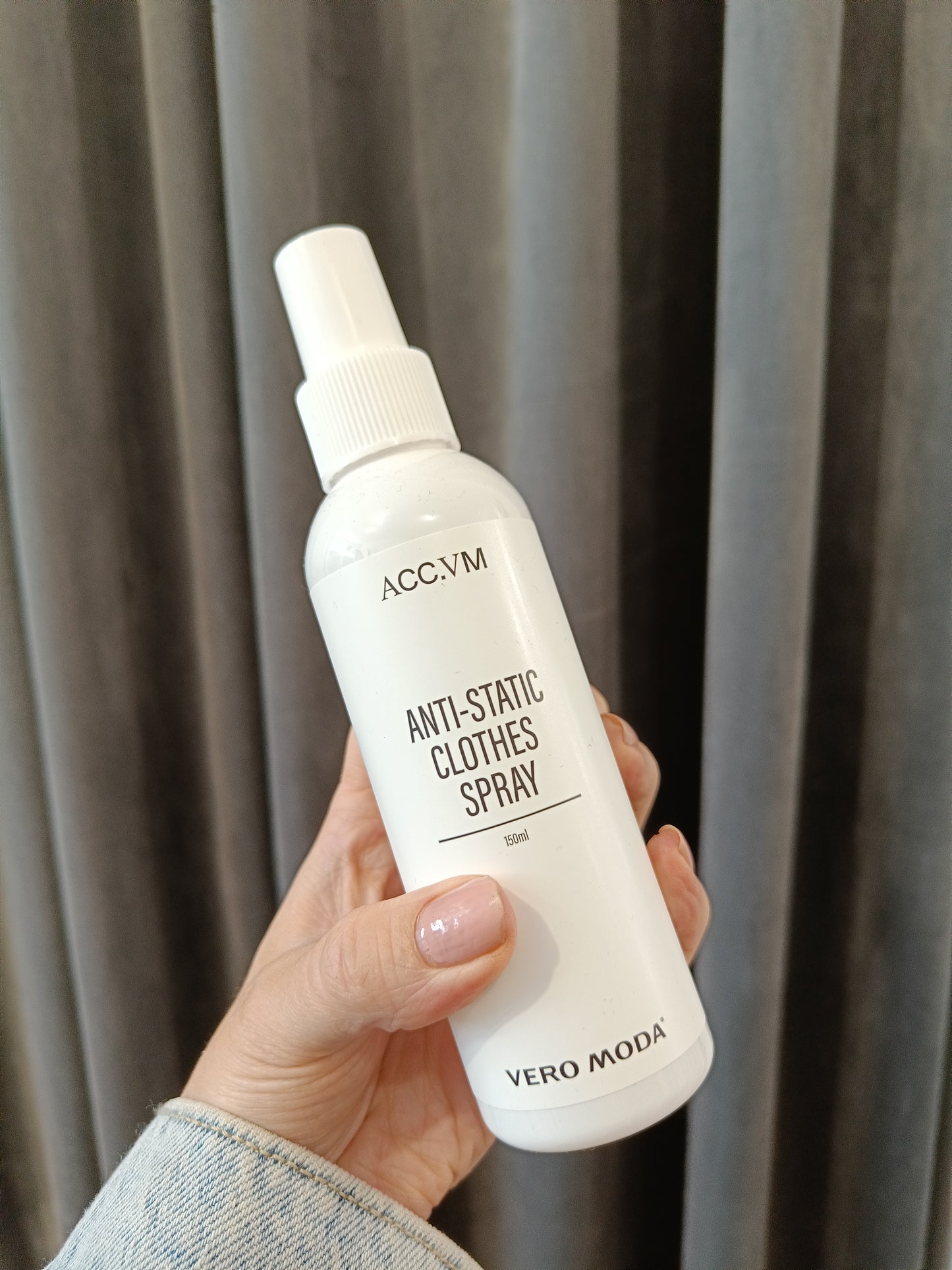VMAnti-static clothes spray