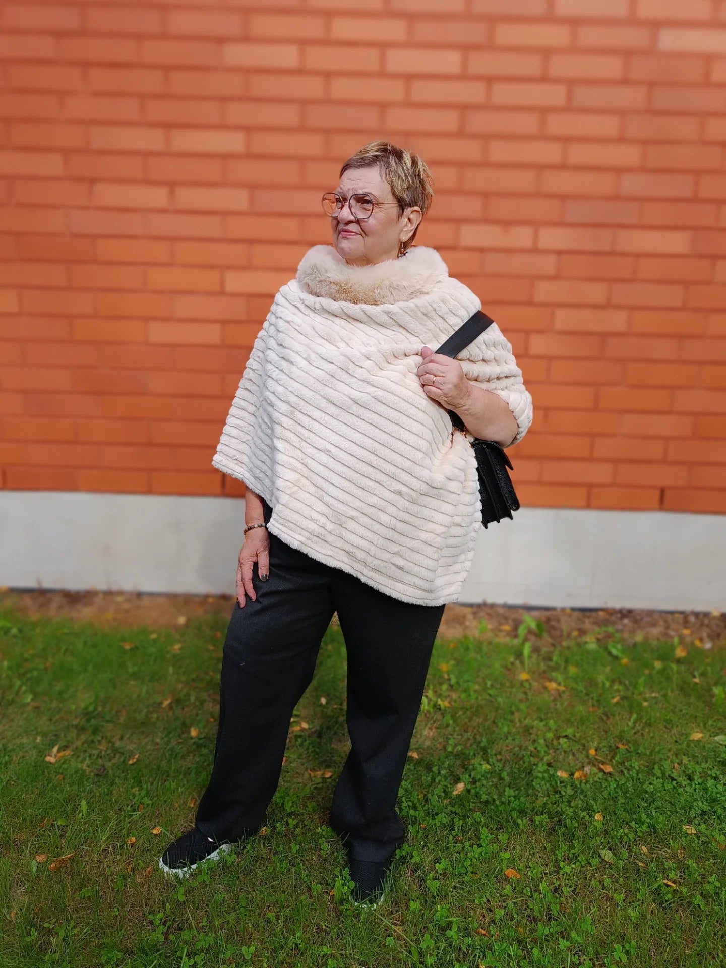 MAPP Cut poncho fur