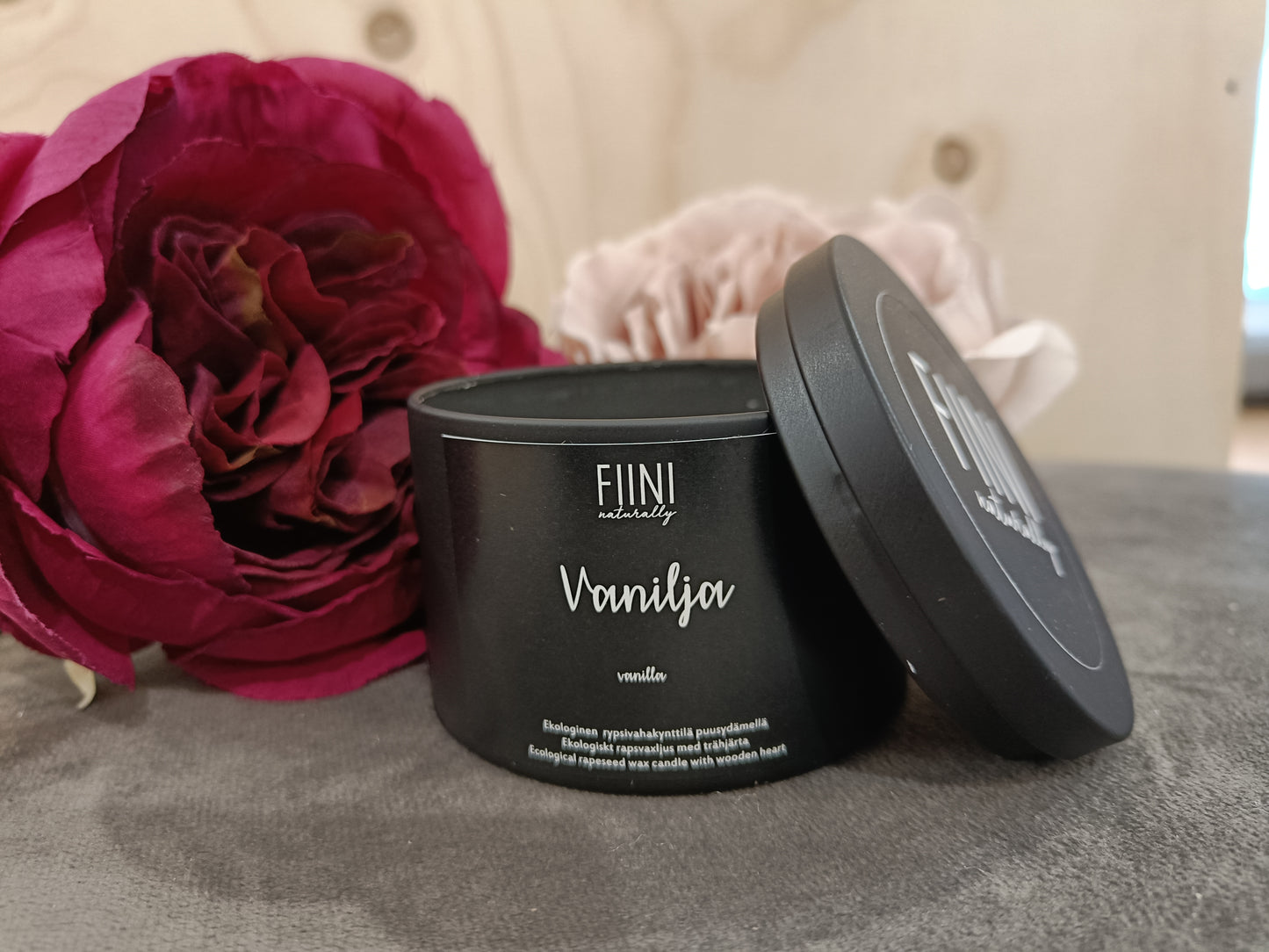 Fiini Naturally rypsivahakynttilä puusydämellä,Vanilja
