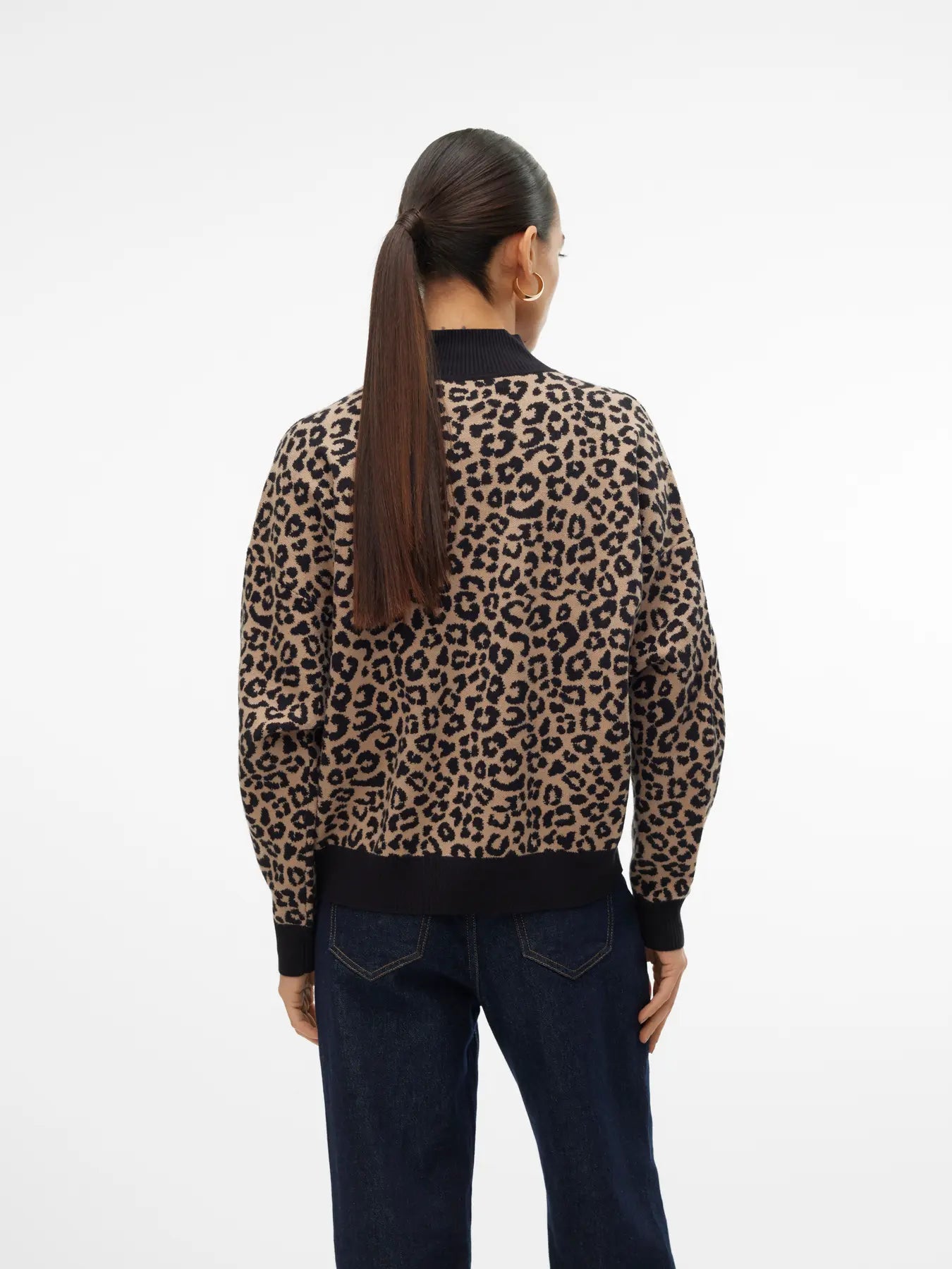 VMARIA ART BATWING HIGHNECK PULLOVER, Black w. silver mink leo print