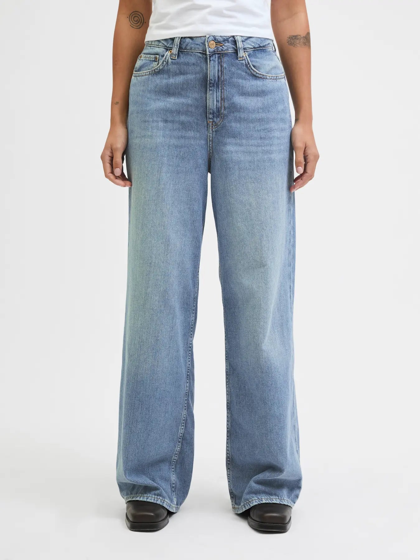 JXTOKYO WIDE HW JEANS R6078 DNM NOOS