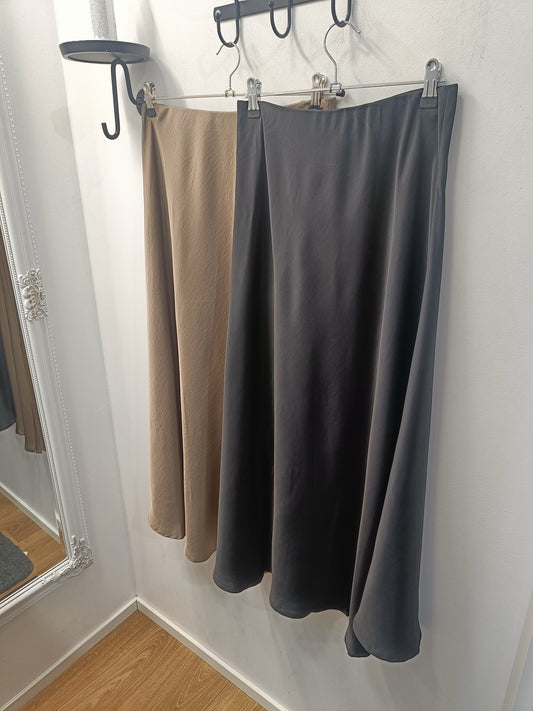 Mingel M.O.R.E satiinihame