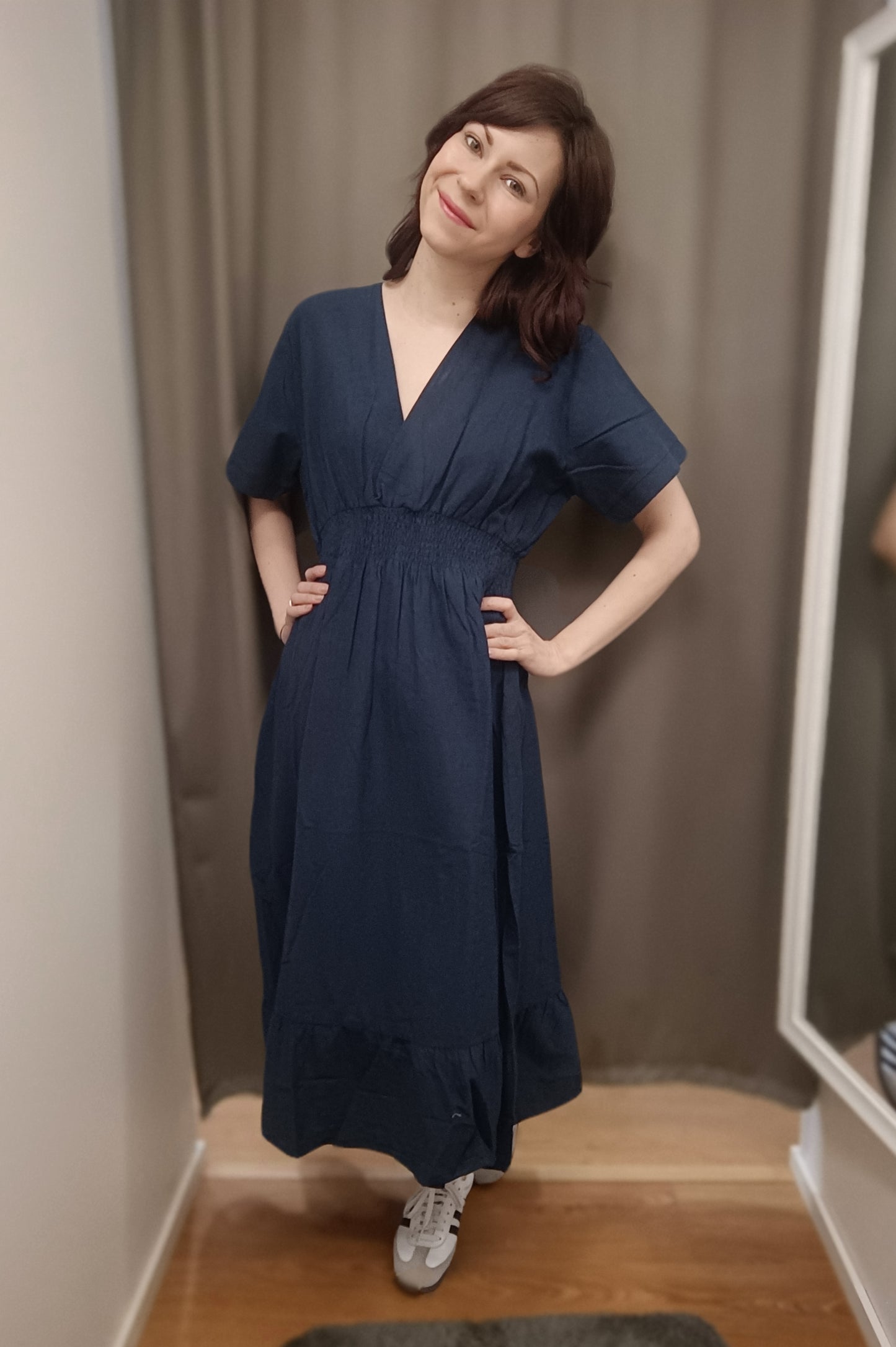 MAPP Vicky V-smock dress, kaksi väriä!